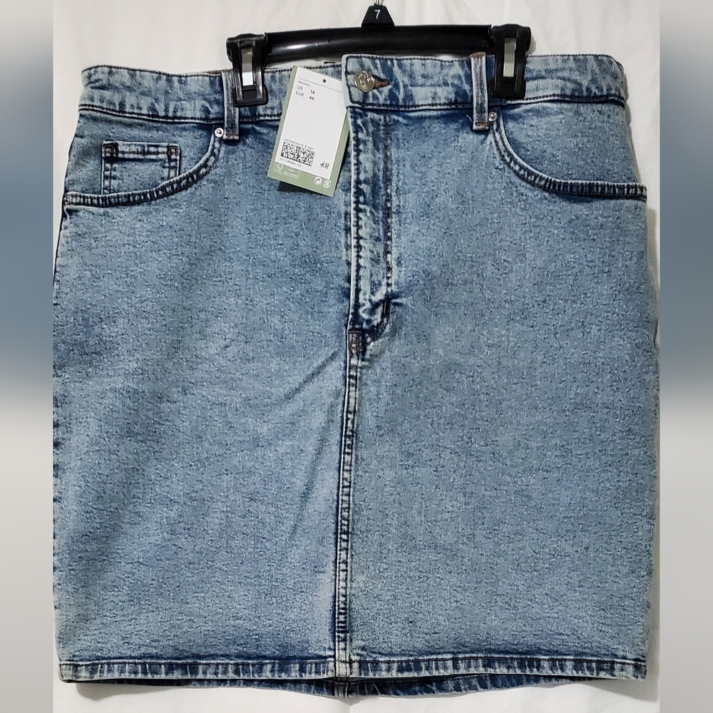 H&M Light Blue Denim Mini Skirt